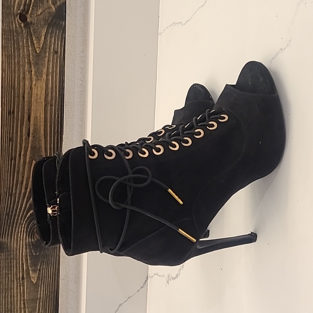 OPEN TOE HEELS